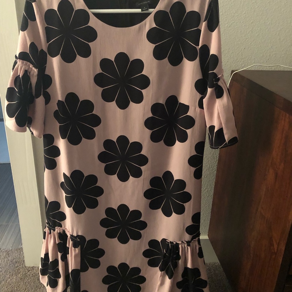 Ann Taylor Retro Design Size 12